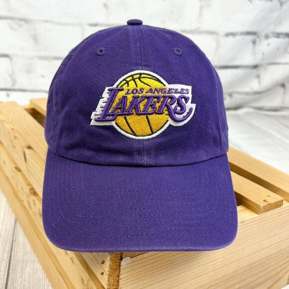 Los Angeles NBA Lakers Curved Bill Baseball Cap / Hat - Picture 1 of 8
